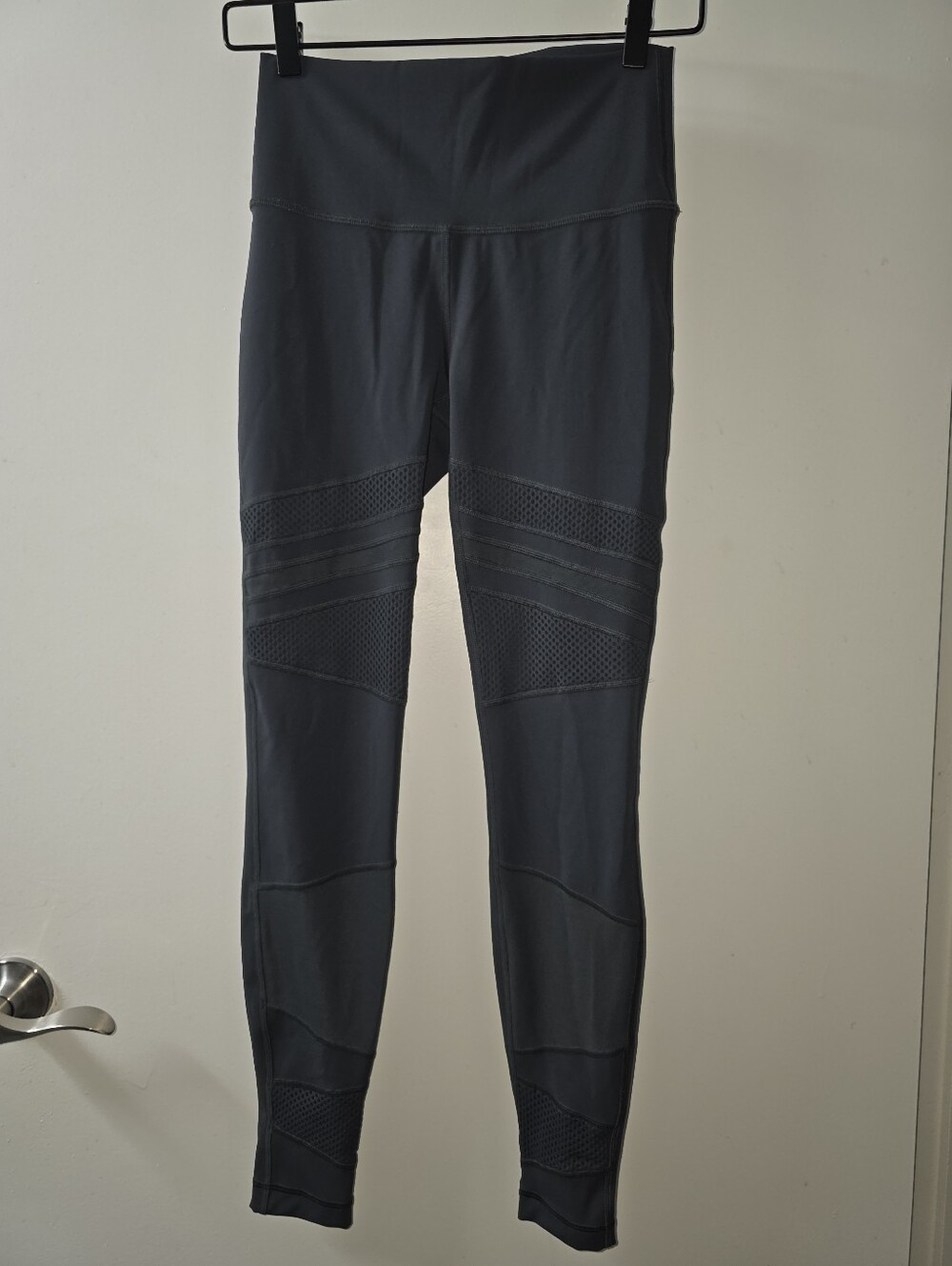 Lululemon Mesh Cutout Detail Leggings In Smoky Blue/Gray Size 6